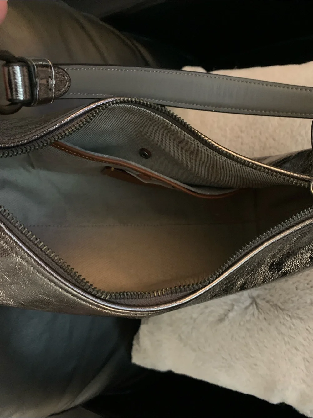 2024 Coach Juliet in Anthracite Metallic Leather - Picture 7 of 12